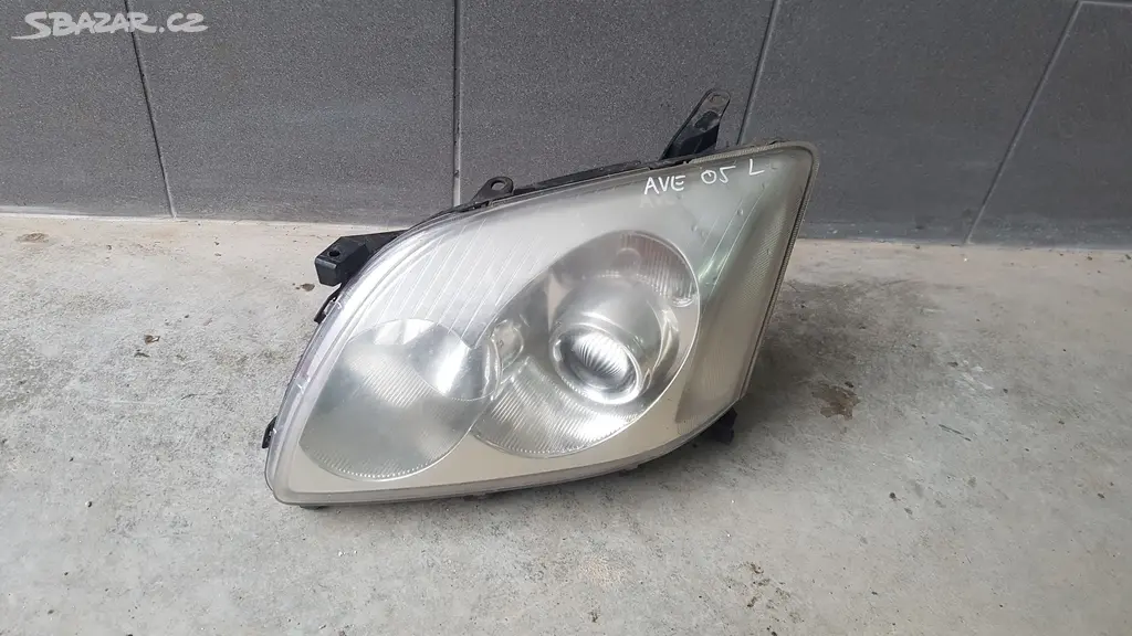 Náhled: Světlo Levé Toyota Avensis 03-06
